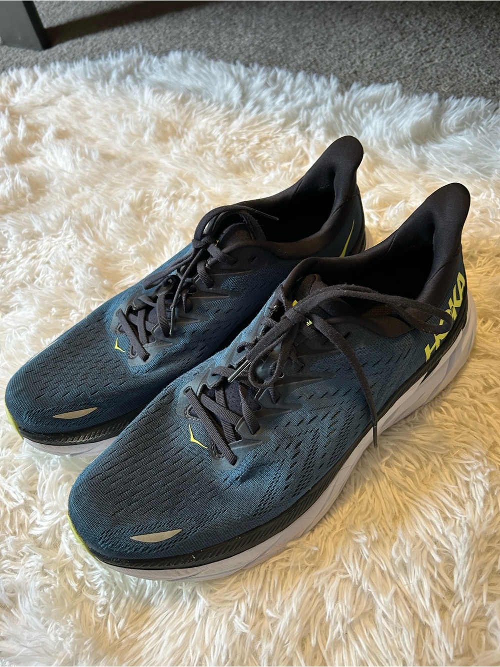 Hoka mens size 13D Teal and Black Running Shoes
